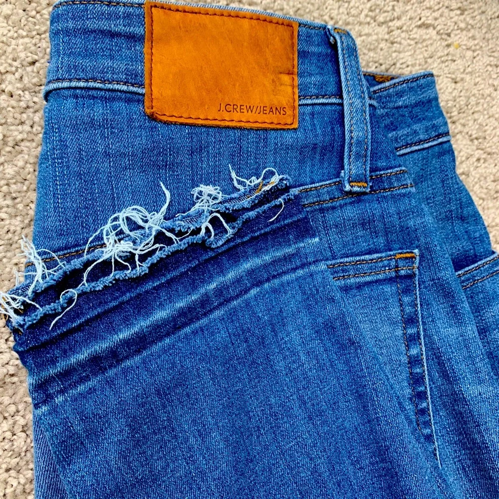 J.Crew size 29 Curvy Thoothpick Jeans. - Picture 2 of 2